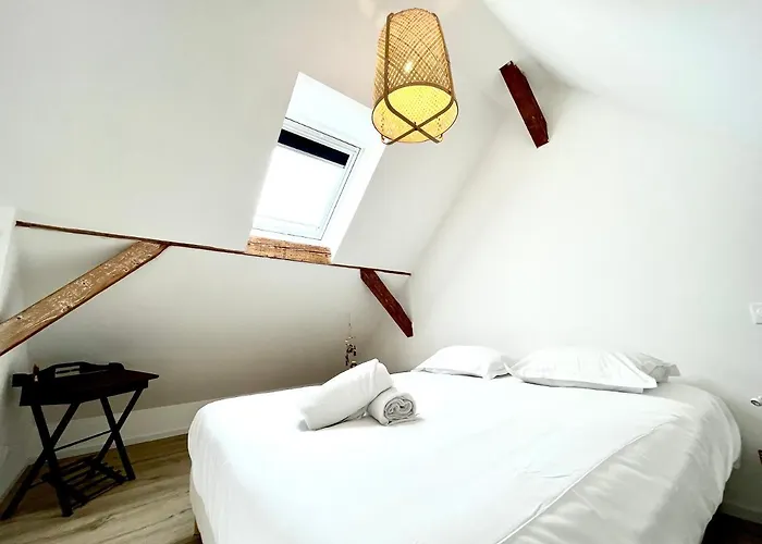 Sous Les Toits Avec Garage Et Terrasse A Ribeauville