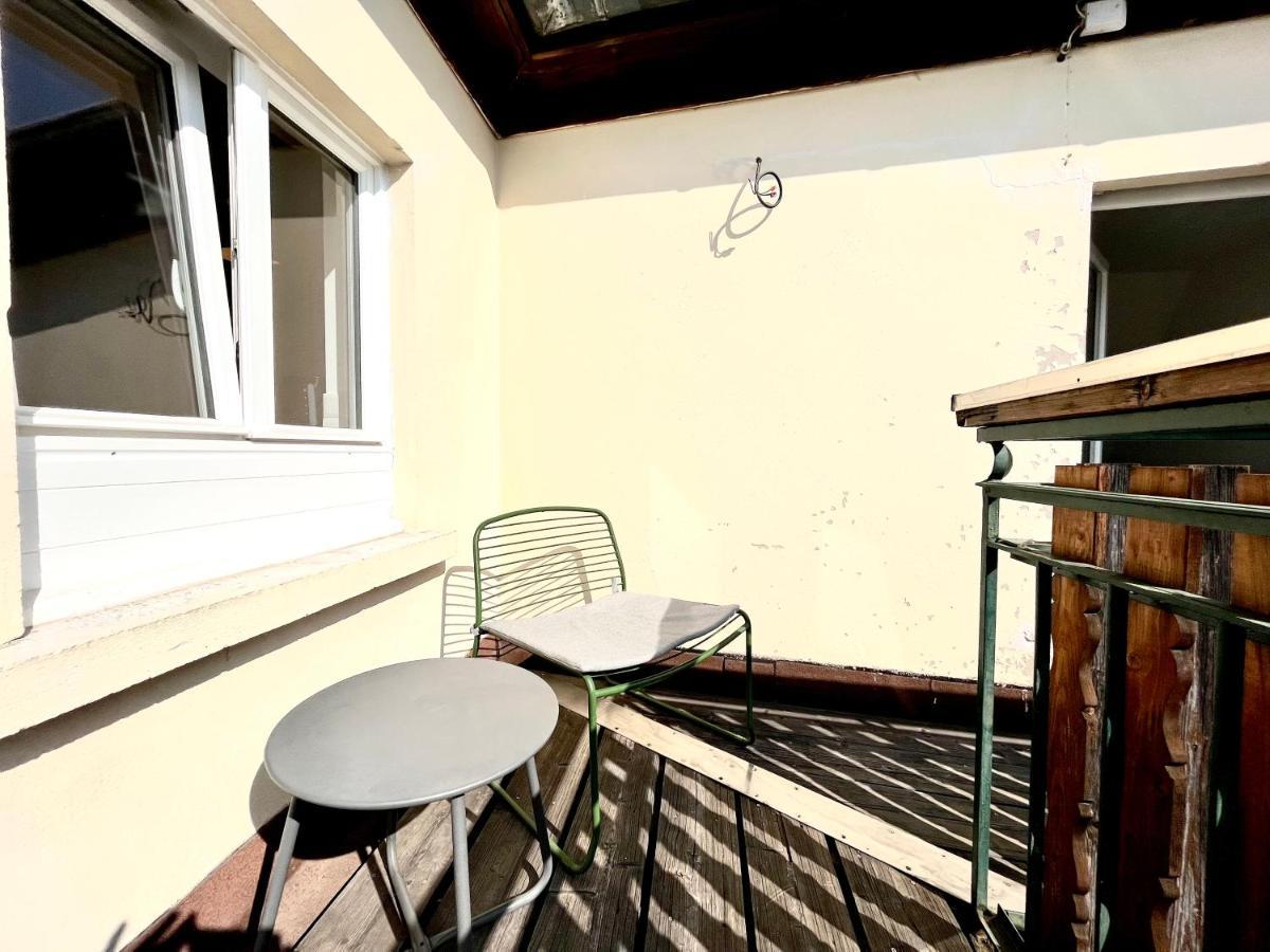 Appartement Sous Les Toits Avec Garage Et Terrasse A
